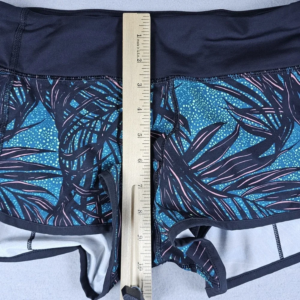 Lululemon Speed Shorts Womens 6 Blue Teal Palm Lace Tofino 2.5